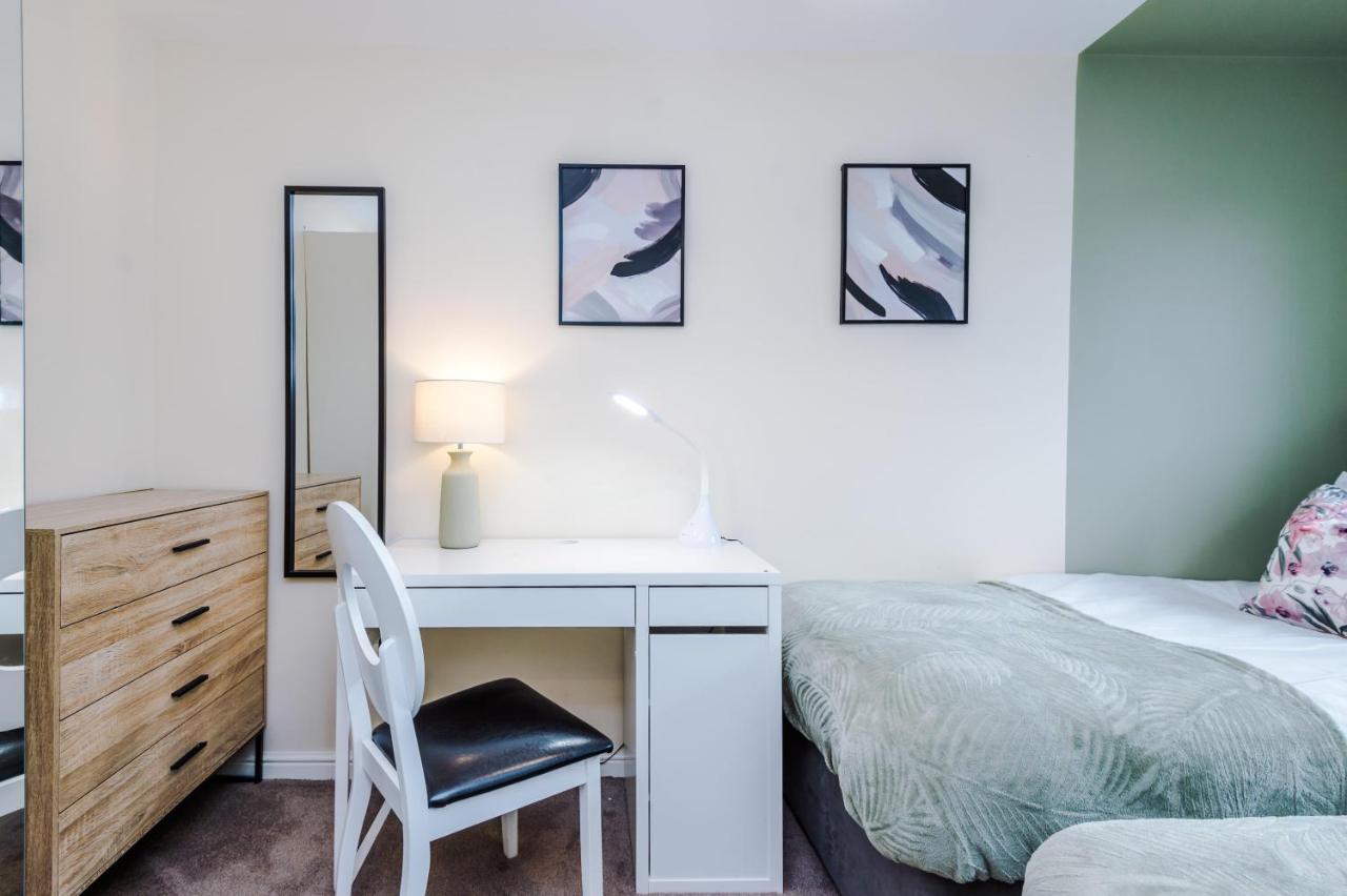 Willa Chic 2 Bed House With Garden & Free Parking Manchester Zewnętrze zdjęcie